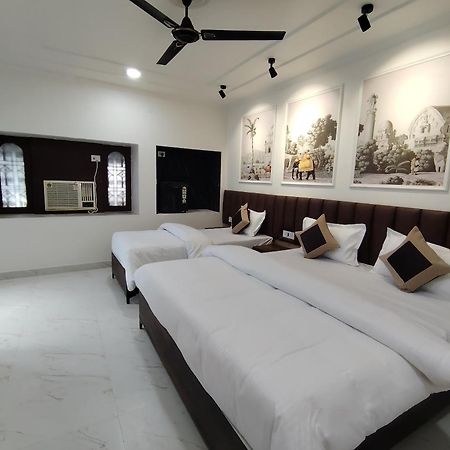 Hotel Mrk Βαρανάσι Εξωτερικό φωτογραφία