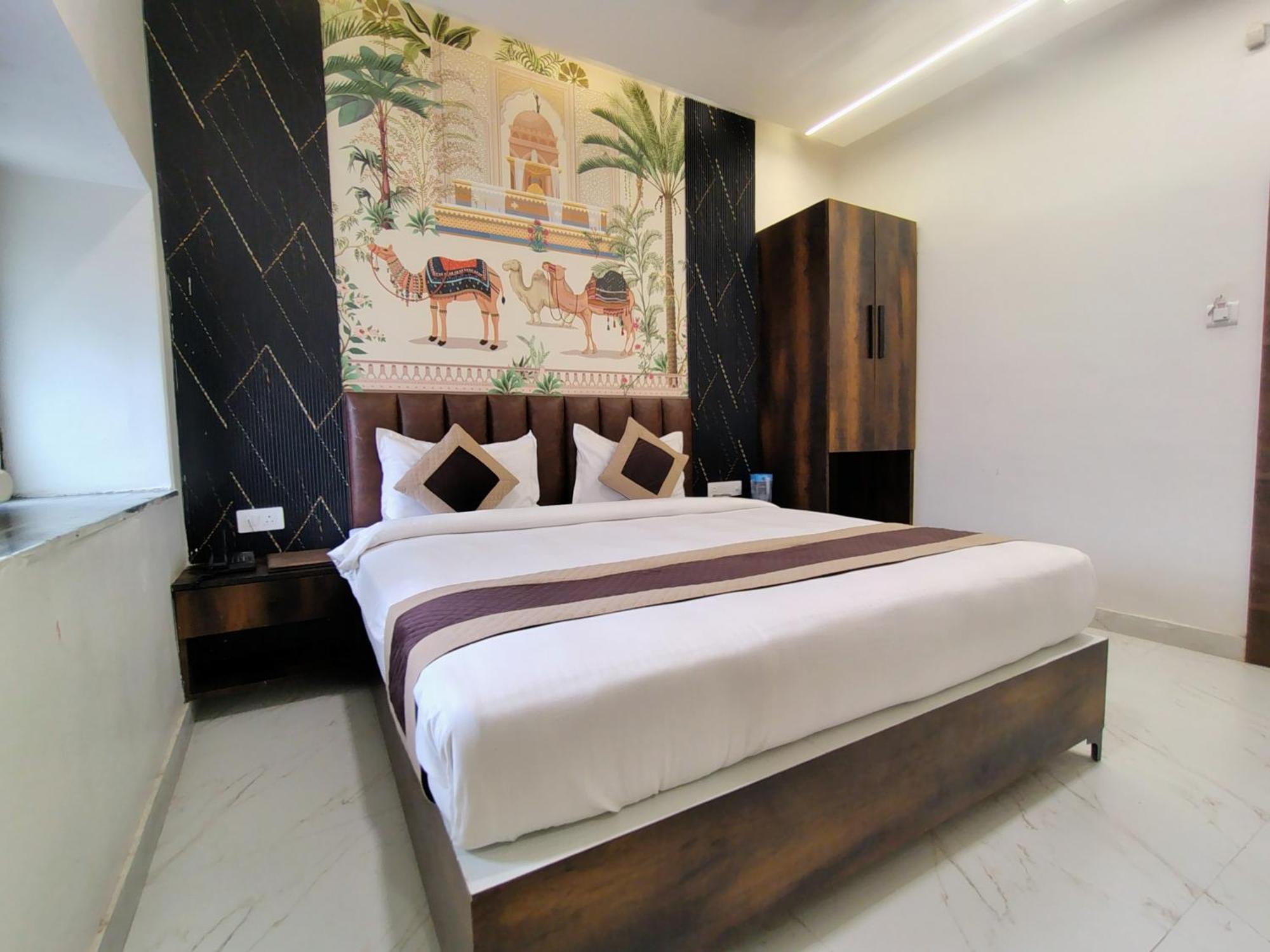 Hotel Mrk Βαρανάσι Εξωτερικό φωτογραφία