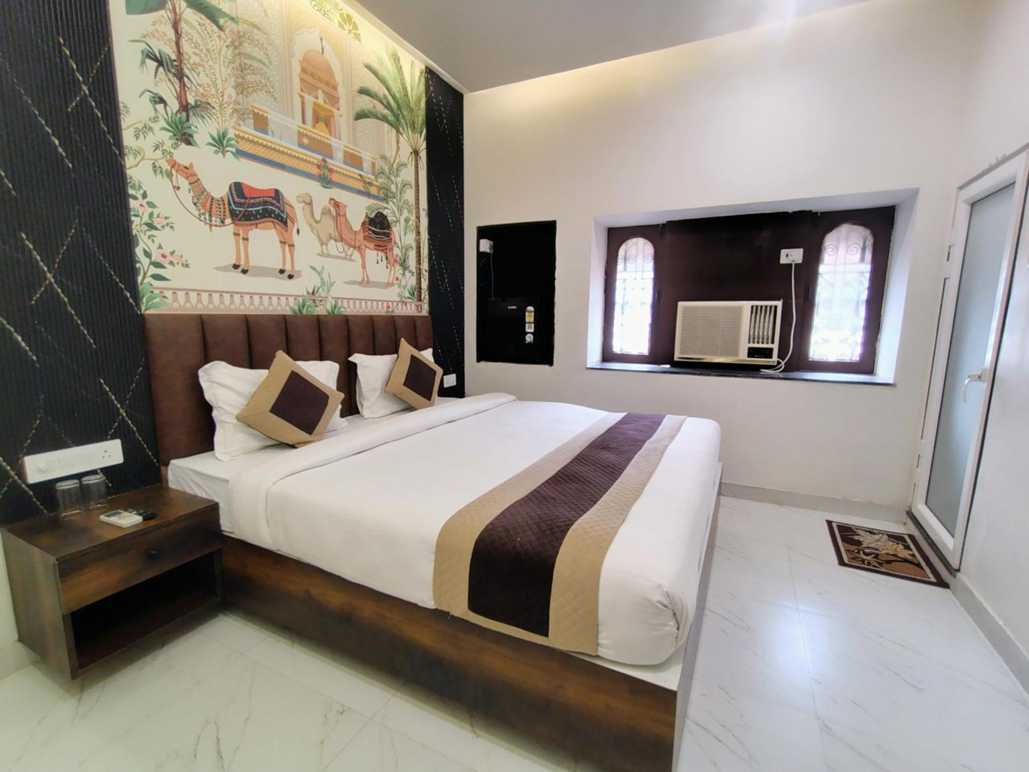 Hotel Mrk Βαρανάσι Εξωτερικό φωτογραφία